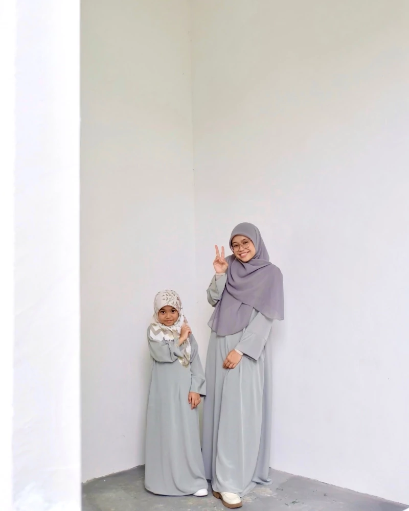 Hanin Dress