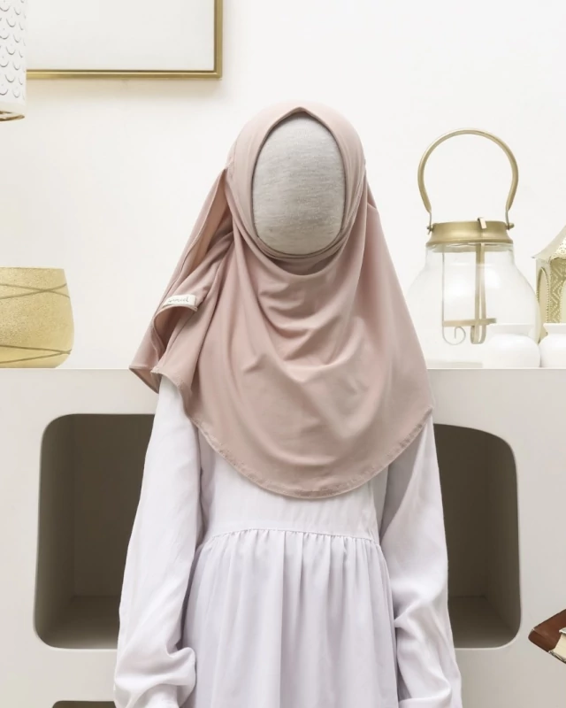 Zakia Hijab