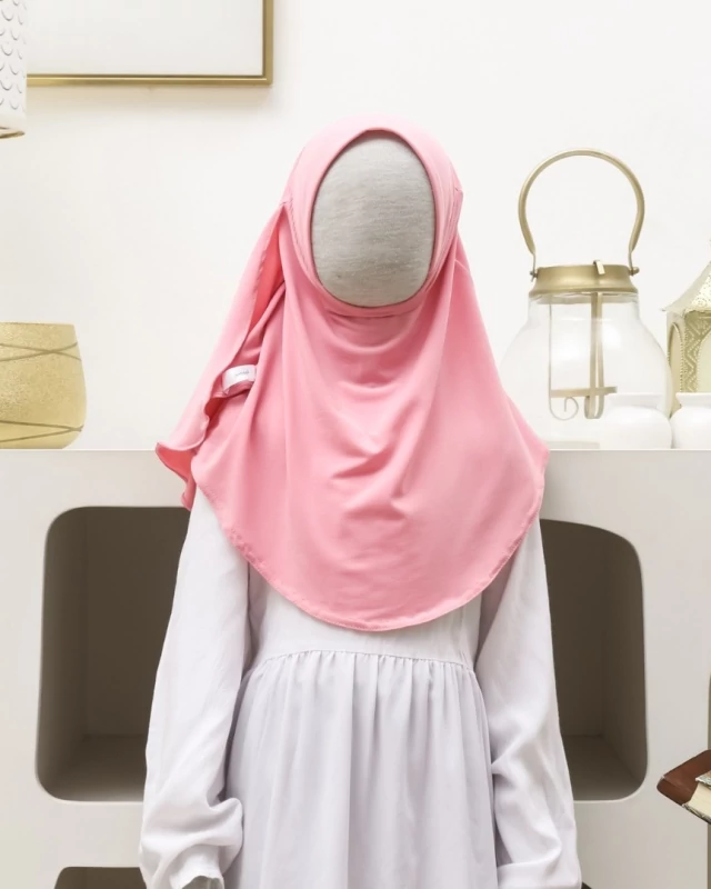 Zakia Hijab